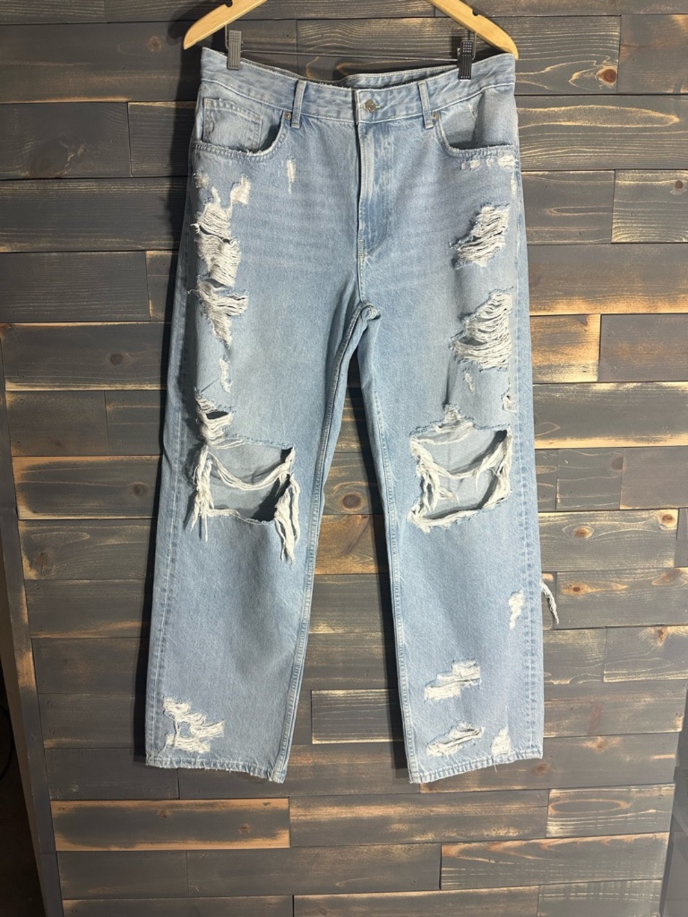 NWOT Light Blue Distressed Women's Jeans